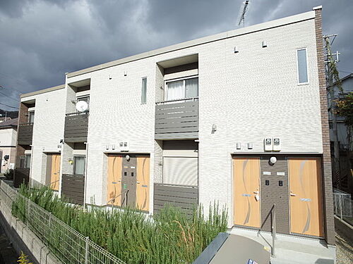 兵庫県神戸市兵庫区湊川町３丁目 2階建 築9年1ヶ月