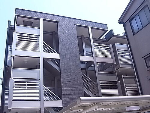 兵庫県尼崎市南初島町 3階建 築9年4ヶ月