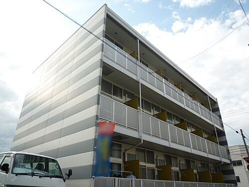 兵庫県尼崎市西本町３丁目 築21年10ヶ月 3階建