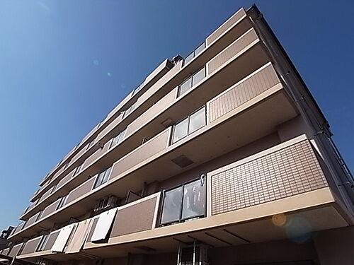 兵庫県尼崎市塚口本町１丁目 6階建
