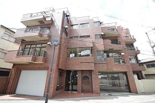 レジデンストーア