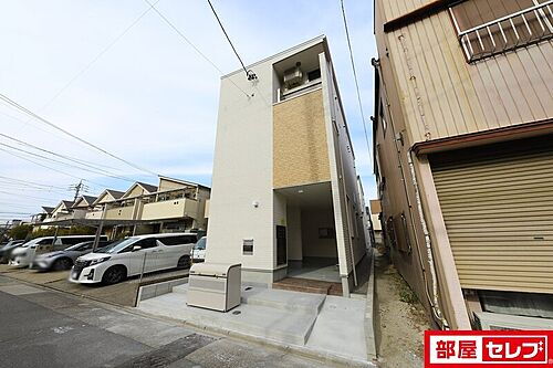 ハーモニーテラス津金ＩＩＩ