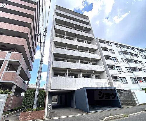 京都府京都市右京区西院六反田町 8階建