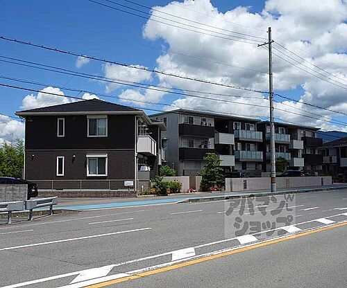 京都府亀岡市安町小屋場 3階建 築14年1ヶ月