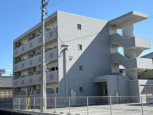 三重県津市栗真中山町 賃貸マンション