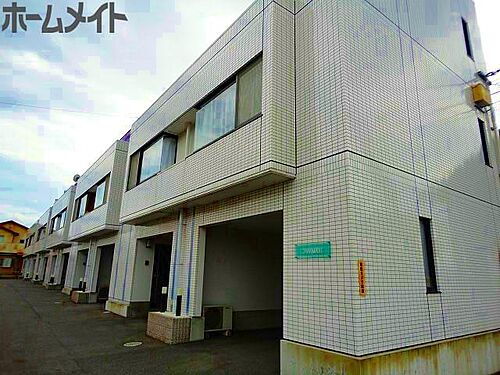 三重県四日市市蒔田１丁目 テラスハウス