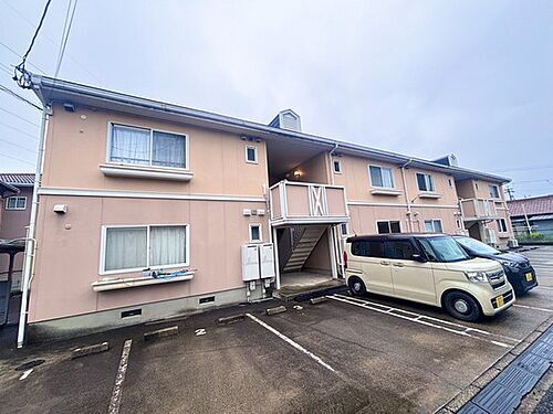 三重県四日市市西富田町 賃貸アパート