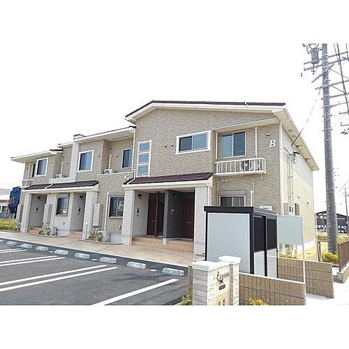 三重県四日市市楠町小倉 賃貸アパート