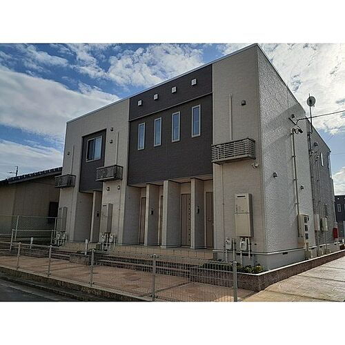 三重県四日市市新正１丁目 賃貸アパート