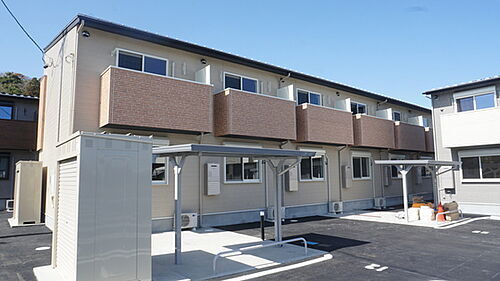 三重県鈴鹿市岸岡町 テラスハウス