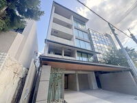 THE RESIDENCE 文化庁前
