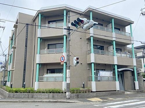 京都府京都市下京区梅小路西中町 築27年 3階建