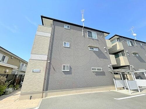 京都府京都市伏見区下鳥羽南柳長町 築7年9ヶ月 3階建