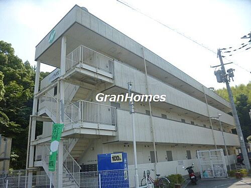 インタービレッジ城北弐番館 3階建