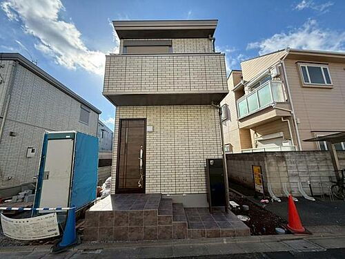 東京都三鷹市北野４丁目 2階建 