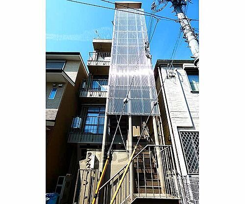 京都府京都市東山区七軒町 築44年9ヶ月 4階建