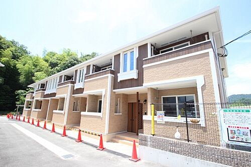 広島県廿日市市物見東２丁目 2階建