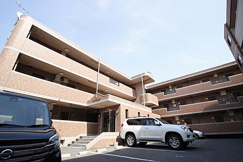 広島県広島市安佐南区大塚西３丁目 3階建 築20年8ヶ月