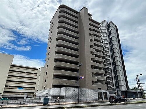 広島県広島市中区西白島町 14階建 築5年6ヶ月