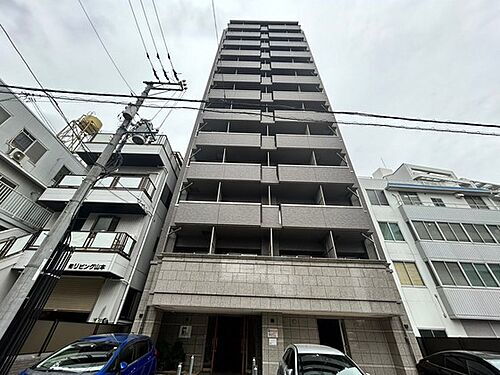 広島県広島市中区住吉町 13階建