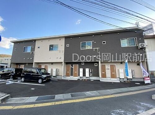 岡山県岡山市中区原尾島 築6年10ヶ月 2階建