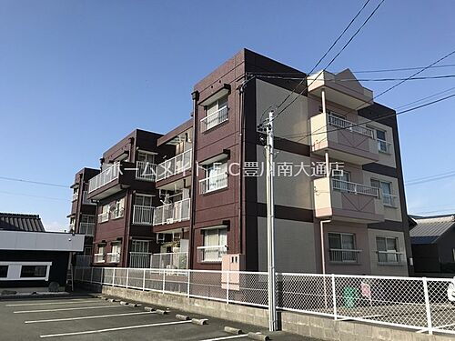 ドミール９２ 3階建