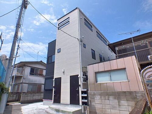 千葉県船橋市本町４丁目 3階建 築6年5ヶ月