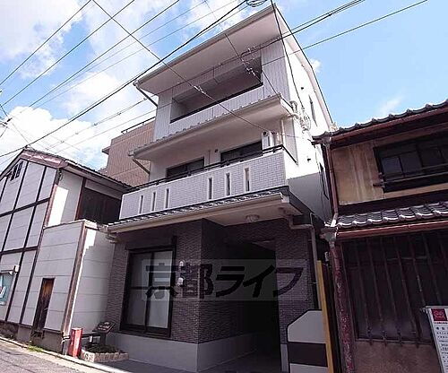 京都府京都市左京区新丸太町 3階建 築10年5ヶ月