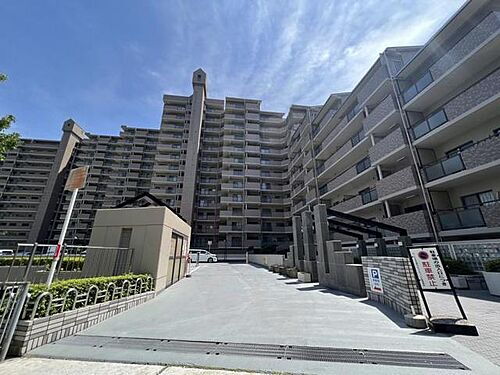 兵庫県宝塚市すみれガ丘２丁目 賃貸マンション