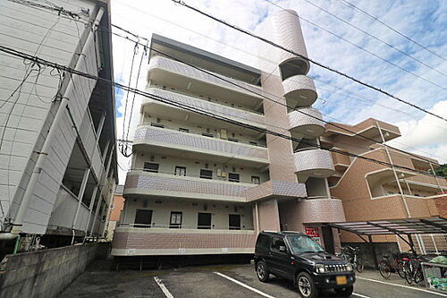 メゾン亀川
