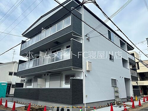 大阪府寝屋川市本町 賃貸アパート