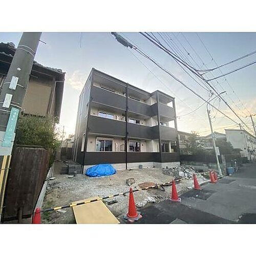 兵庫県尼崎市道意町２丁目 築2年4ヶ月 3階建