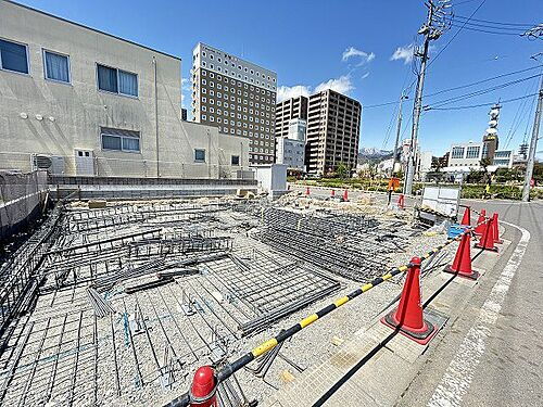 パークサウス栗田 3階建