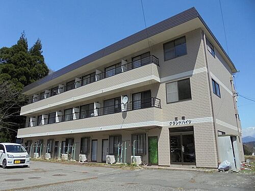 長野県北安曇郡白馬村大字神城 築30年5ヶ月 3階建