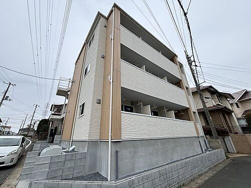 千葉県千葉市花見川区花園町 3階建