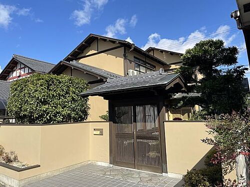 滋賀県東近江市札の辻２丁目 2階建 築32年9ヶ月