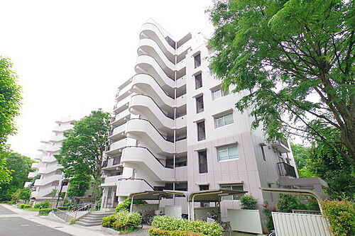 ＵＲサンヴァリエ桜堤 8階建