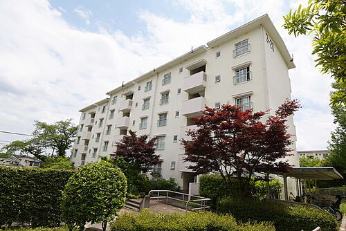 ＵＲ藤の台 5階建