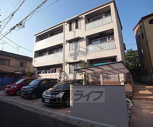 京都府京都市右京区太秦桂ケ原町 築10年3ヶ月 3階建