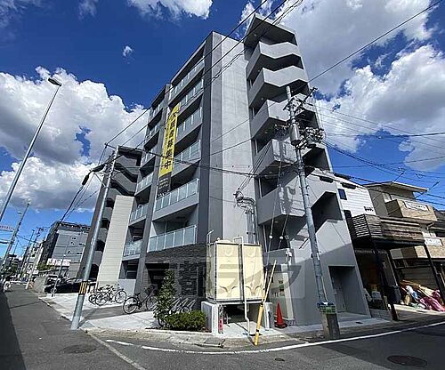 京都府京都市右京区西京極浜ノ本町 築1年未満 7階建