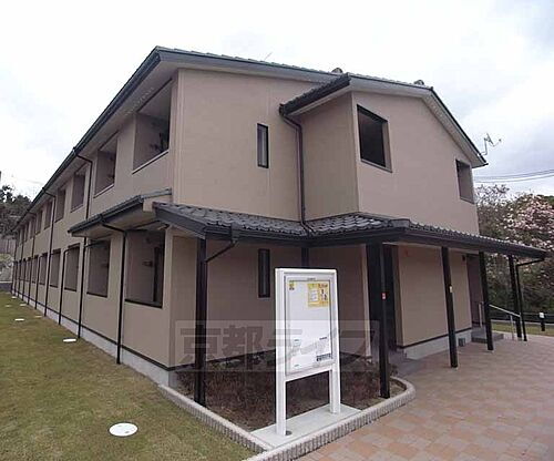 京都府京都市右京区宇多野福王子町 2階建 築10年9ヶ月