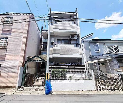 京都府京都市右京区太秦堀ケ内町 築36年9ヶ月 3階建