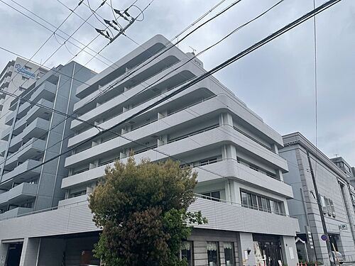 兵庫県姫路市安田４丁目 8階建