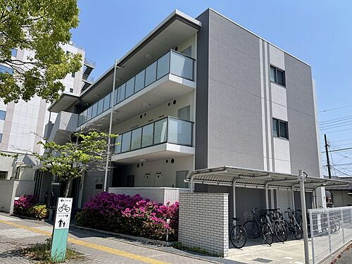 兵庫県姫路市安田４丁目 3階建