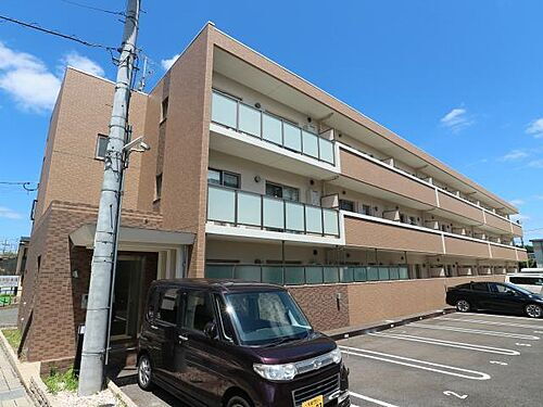 京都府木津川市木津雲村 3階建