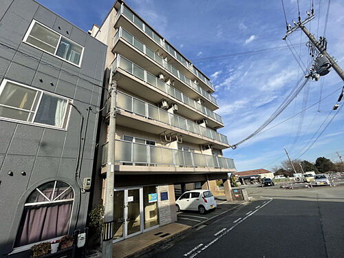 ファーストイン夢前川駅前 6階建