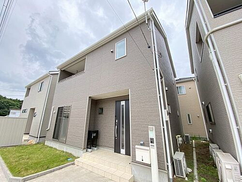 千葉県四街道市吉岡 2階建 築2年10ヶ月