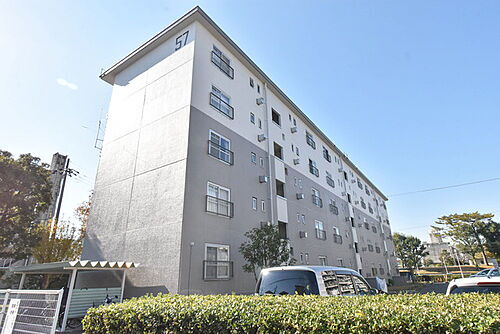 ＵＲ中宮第三 5階建