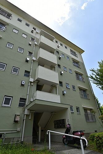 大阪府和泉市鶴山台２丁目 賃貸マンション