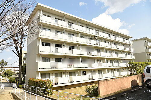 大阪府和泉市光明台３丁目 賃貸マンション